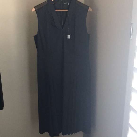 Tahari Gray Sleeveless Dress, Size 14 - Picture 2 of 4